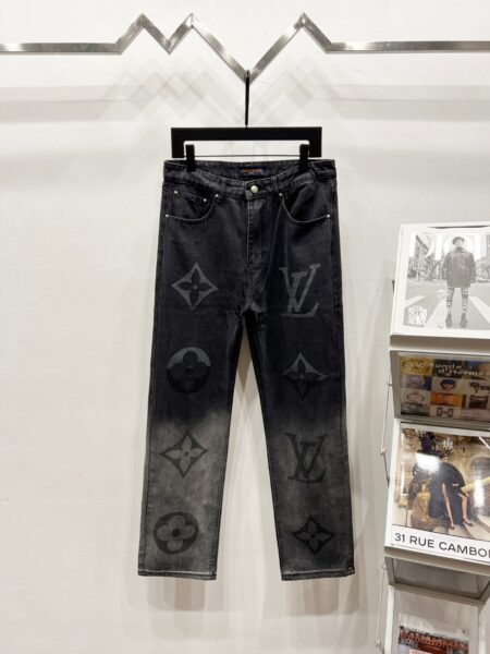 LOUIS VUITTON Denim K1250 Damoflage jacquard Marque LV déposée jeans pants - Denim, denim jeans pants, Jeans, jeans pants, louis, Louis Vuitton, LOUIS VUITTON denim jeans, LOUIS VUITTON denim pants, LOUIS VUITTON jeans, LOUIS VUITTON jeans pants, LOUIS VUITTON pants, LV denim, lv denim jeans, lv denim pants, lv jeans pants, lv pants, pants, vuitton