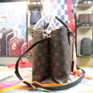 LOUIS VUITTON M43535 TOTE HANDBAG