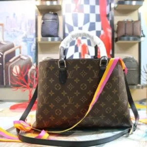 LOUIS VUITTON M43535 TOTE HANDBAG