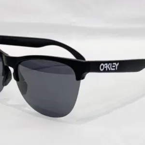 OAKLEY 009374 sunglasses