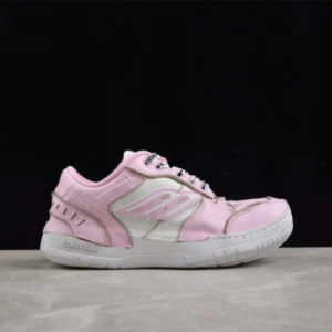 balenciaga 841763 wcurs 5090 hamptons medium worn out pink/ white hamptons sneaker shoes
