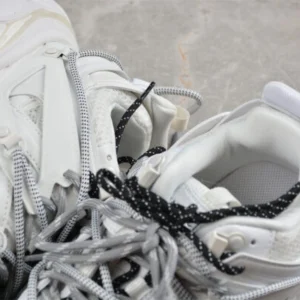 balenciaga track trail laces ecbr5002207C white 800590 wtrhk 0310 C 39 sneaker shoes