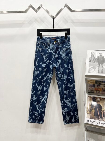 LOUIS VUITTON Denim K1260 Damoflage jacquard Marque LV déposée jeans pants - Denim, denim jeans pants, Jeans, jeans pants, louis, LV denim, lv denim jeans, lv denim pants, lv jeans, lv jeans pants, lv pants, pants, vuitton