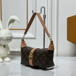 Louis Vuitton Pochette Mia Monogram coated canvas M26191 L&V bags