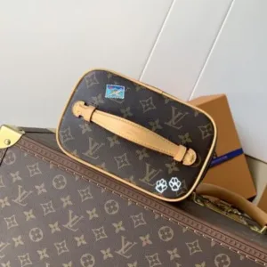 Louis Vuitton Nice Mini monogram M26647 Christmas Animation 2025 Travel bags