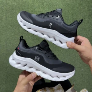 Loewe ON Running x Wmns Cloudtilt 2 Black 3WE10870553