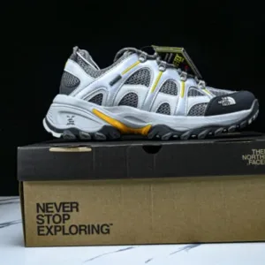 The North Face NFOA8ADUKTO NFOA8ADU8HI NFOA8ADU7E8 HEDGEHOG 06RVSTGORE TEX 25 OUTDOOR MEN’S AND WOMEN’S HIKING SHOES