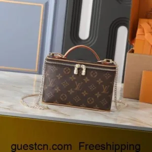 LV Nice Beauty Monogram Women's Small Leather Goods bags