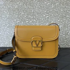 Valentino Garavani 9T05 VLOGO SIGNATURE handbags