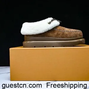 LV archlight sneaker cortina low top half drag chocolate snow boots