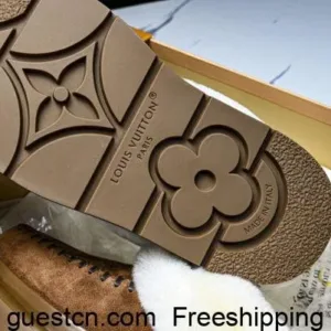 LV archlight sneaker cortina low top half drag chocolate snow boots