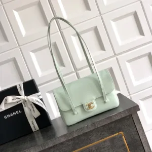 Chanel 194266 OHANEL 26CJennie vantage since Handbags