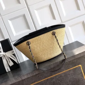 Chanel 26C latest woven vegetable basket shopping Handbags