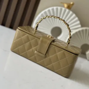 Chanel 2226 Vintage makeup bag 26ss Handbags