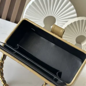 Chanel 2226 Vintage makeup bag 26ss Handbags