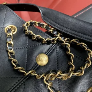 Chanel 5636 26A suede and leather bucket bag