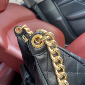 Chanel AS5339 26C Hobo Jennie handbags