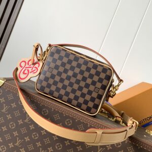 LV M26068 Monogram Landsca60316e canvas Nil messenger bag