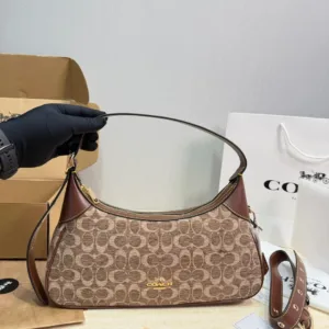 COACH Chevrolet Laurel Stray Tote handbags