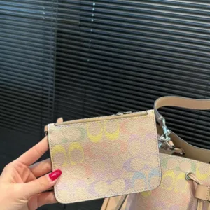 Coach Bucket Retro Series Handbag