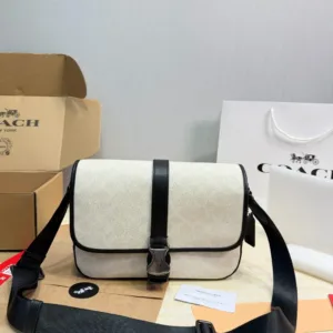 Coach Men’s New Warner Postman Bag