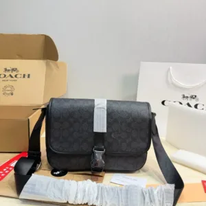Coach Men’s New Warner Postman Bag
