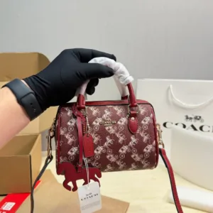 COACH 2026 pbbl tab sb 26 10011289 jax handbag