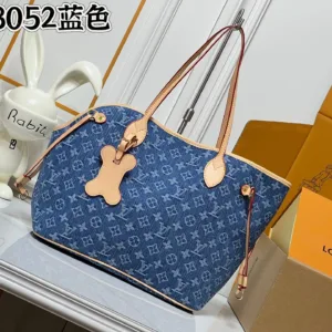 M28052 Neverwoof MM Other Monogram Canvas Travel Bags