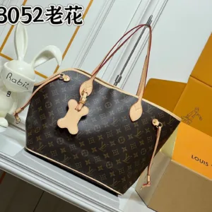M28052 Neverwoof MM Other Monogram Canvas Travel Bags
