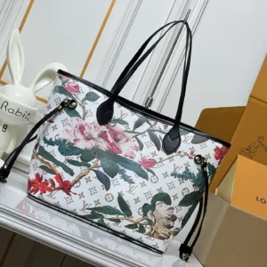 Neverfull MM Other Monogram Canvas M28918 M40995 Tote Handbags