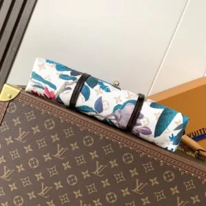 M29185 Squire East West Other Monogram Dune Canvas Handbags
