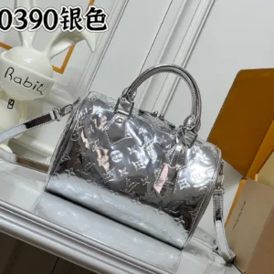 M40390 Gold or Silver handbags