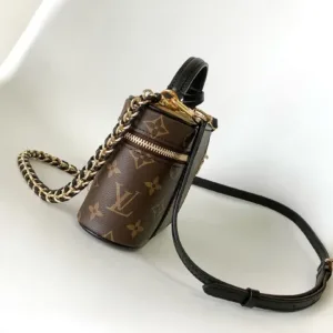 M47125 Vanity Chain Pouch Monogram Reverse Canvas bags