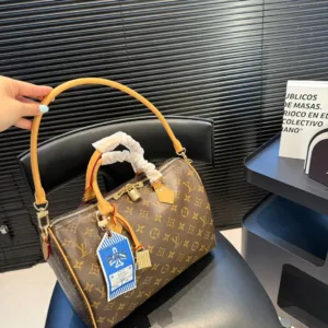 L&V Speedy Soft 30 tote handbags