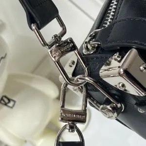 Side Trunk MM district monogram m25568 shoulder bag
