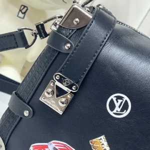 Side Trunk MM district monogram m25568 shoulder bag