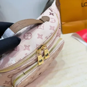 L&V waist bag