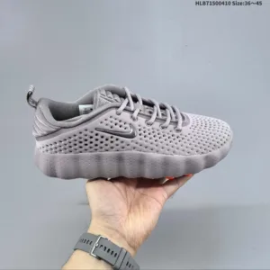 Nike Mind 002 sneakers
