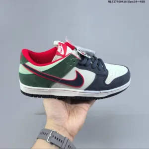 Nike SB Zoom Dunk Low board shoes