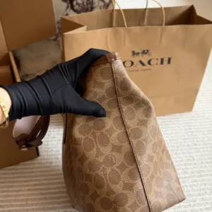 coach shopping zipper tote hand bags