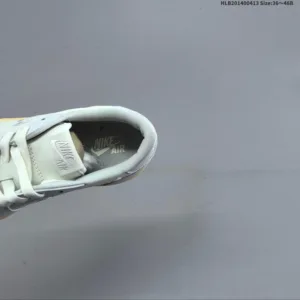 Nike Air Jordan 1 Low sneakers