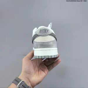 NIKE DUNK SB LOW Shoes