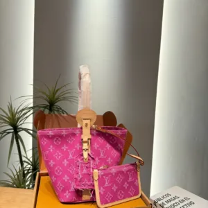 L&V All In BB pink denim bucket Handbags