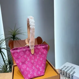 L&V All In BB pink denim bucket Handbags