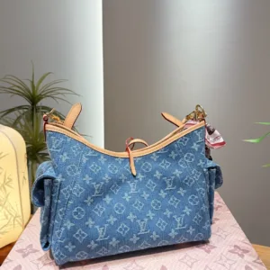 LV Classic Handbag Sunglasses Pendant Set Gift