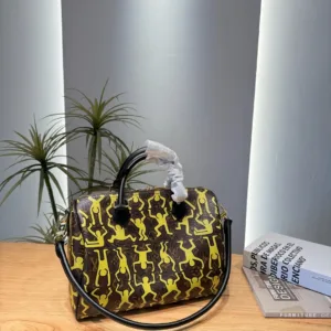 LV collaborates Keith Haring Foundation handbags