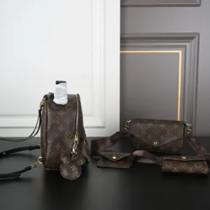 LV Mickey pendant 2903569 backpack