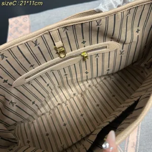 Louis Vuitton Underarm Bag