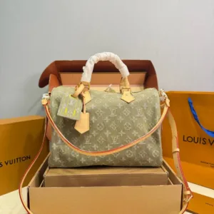 Louis Vuitton denim Speedy handbag