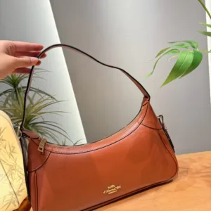 Coach Ella 35 Underarm HandBags